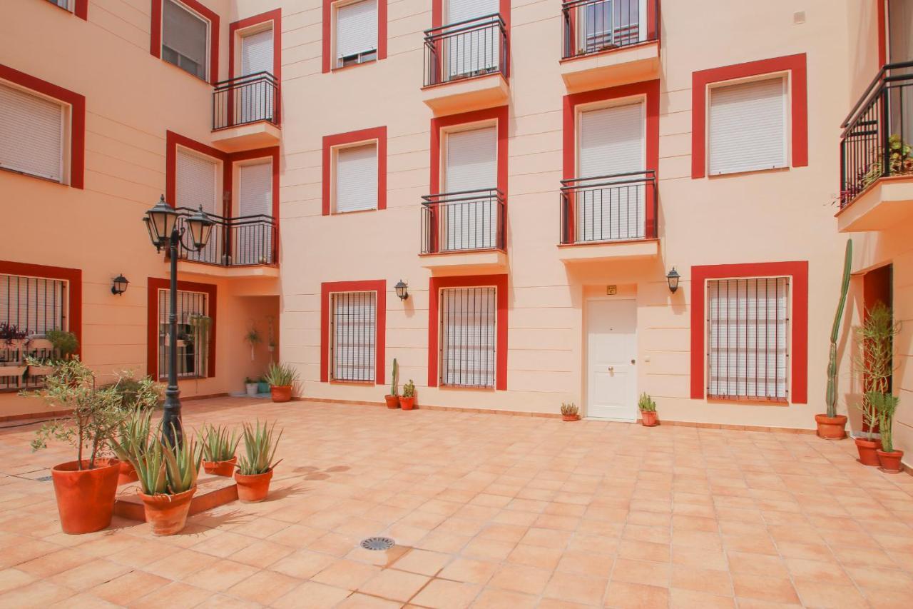 Modern Apt - Luxe Queen Bed - Walk To Isla Magica Sevilla Exterior foto